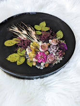 Load image into Gallery viewer, Black flower cast table/wall art