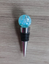 Load image into Gallery viewer, Teal and white resin wine stopper