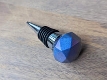 Load image into Gallery viewer, Periwinkle gem resin wine stopper