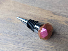 Load image into Gallery viewer, Sunburst gem resin wine stopper
