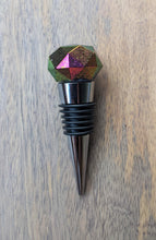 Load image into Gallery viewer, Lime colorshift gem resin wine stopper