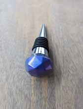 Load image into Gallery viewer, Periwinkle gem resin wine stopper