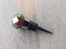 Load image into Gallery viewer, Pink colorshift gem resin wine stopper