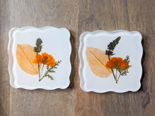 Load image into Gallery viewer, Orange Flower geometric modern resin coasters (Set of 2)
