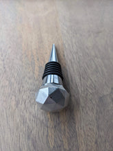 Load image into Gallery viewer, Silver gem resin wine stopper
