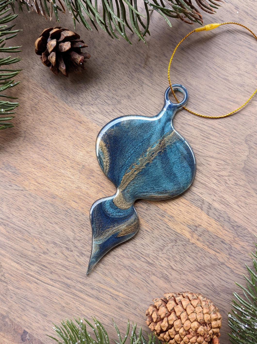 Hand painted ornament (multiple quantities available)
