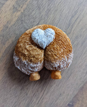 Load image into Gallery viewer, Tan corgi magnet
